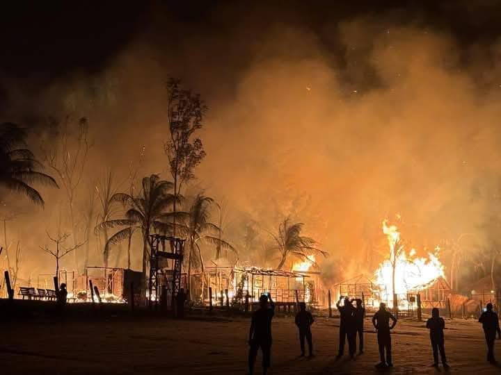 সেন্টমার্টিনে আগুনে তিন ইকো রিসোর্ট পুড়ে ছাই