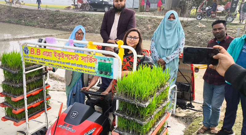 যান্ত্রিক সমলয় চাষে সময় ও খরচ কমছে জামালপুরের কৃষকদের