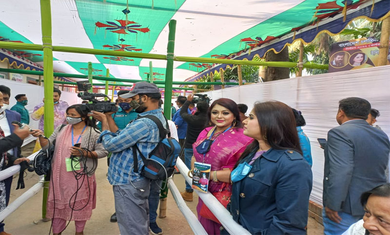 কঠোর নিরাপত্তায় চলচ্চিত্র শিল্পী সমিতির ভোটগ্রহণ শুরু