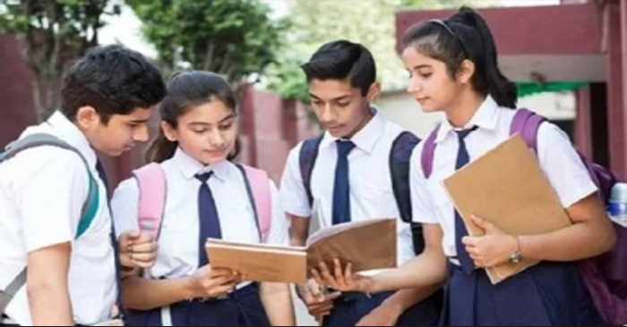 করোনার থাবায় আবারও ফিরছে অ্যাসাইনমেন্ট