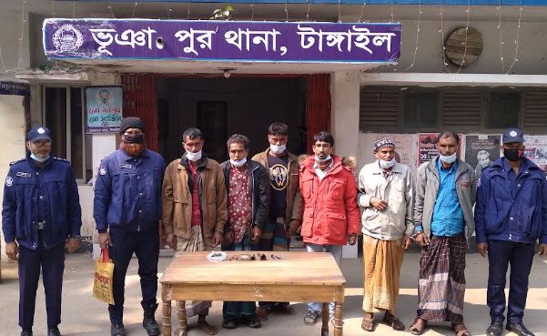 ভূঞাপুরে মাদক সেবন ও বিক্রির দায়ে গ্রেফতার ৬
