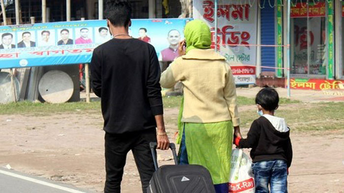 পিরোজপুরে অটোরিকশা ধর্মঘট, ভোগান্তি