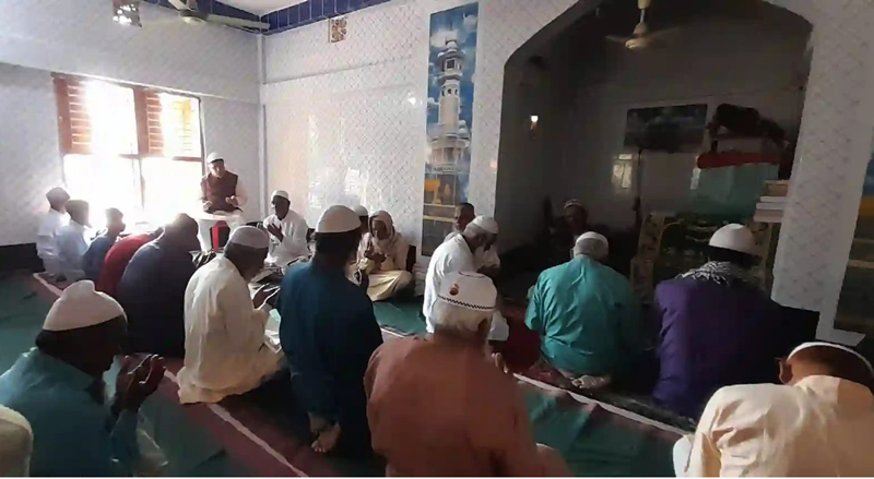 আব্দুল কুদ্দুস এমপির সুস্থতা কামনায় লালপুরে দোয়া
