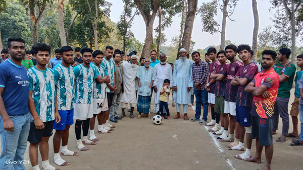 গোয়ালন্দে ফারুক স্মৃতি মিনিবার ফুটবল টুর্নামেন্টের উদ্বোধন