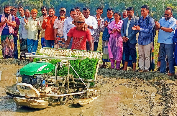 কৃষকদের জন্য সাশ্রয়ী প্রযুক্তি, কাউখালীতে মাঠ দিবস