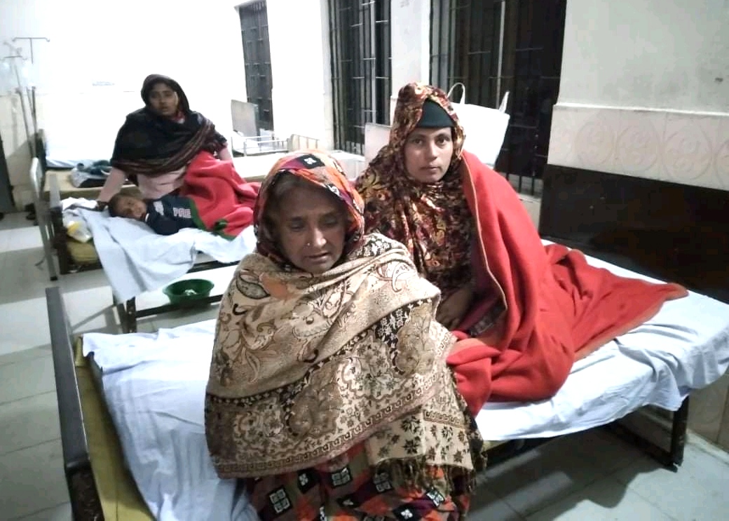 হিলিতে চলাচলের রাস্তা নিয়ে সংঘর্ষে নারীসহ আহত ৯, গ্রেপ্তার ২
