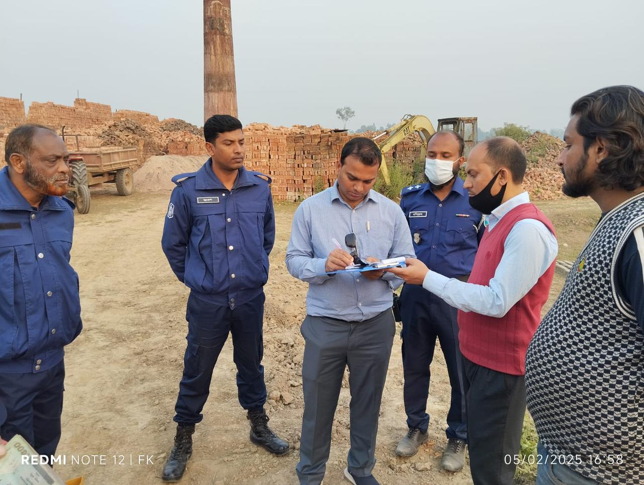 গোপালপুরে দুই ইটভাটায় ভ্রাম্যমাণ আদালতের জরিমানা