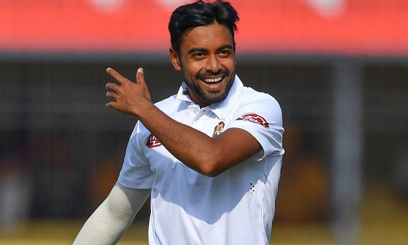 আবু জায়েদ নিলেন মোসলের উইকেট