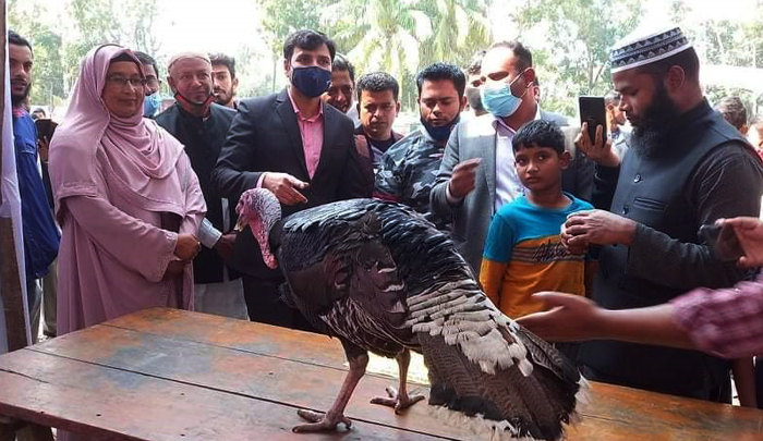 গোসাইরহাটে প্রাণীসম্পদ প্রদর্শনী মেলার উদ্বোধন