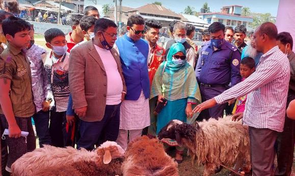 পিরোজপুরের কাউখালীতে প্রাণিসম্পদ প্রদর্শণী অনুষ্ঠিত