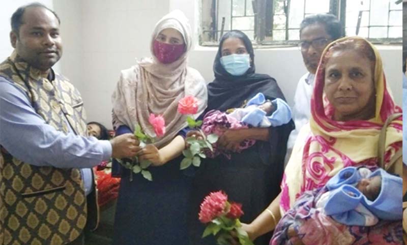 ধামইরহাটে উপস্বাস্থ্য কেন্দ্রে জমজ সন্তানের নরমাল ডেলিভারী