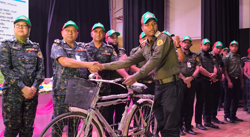 জামালপুরে আনসার ও গ্রাম প্রতিরক্ষা বাহিনীর সমাবেশ অনুষ্ঠিত