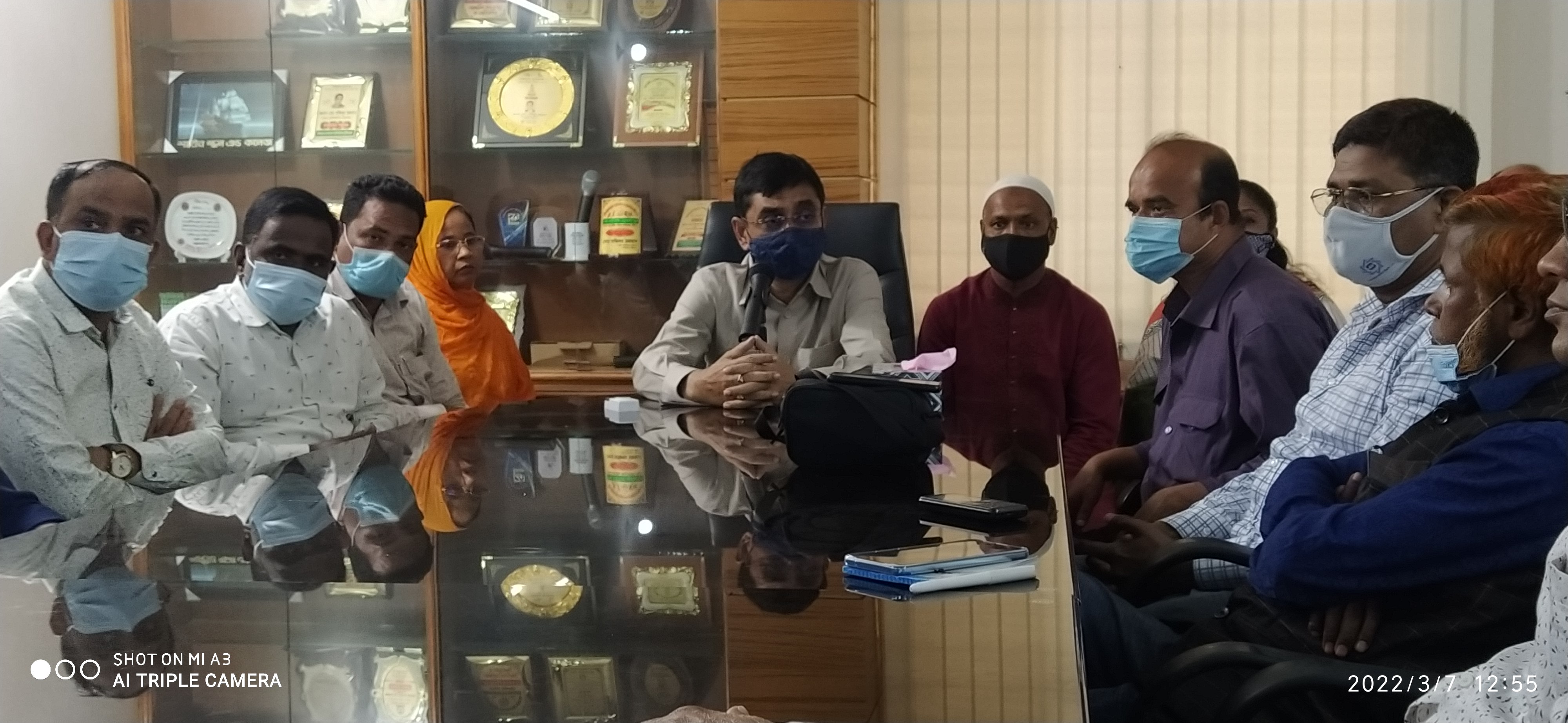 কালিয়াকৈরে সাংবাদিকদের সাথে পৌর মেয়র মজিবুরের মতবিনিময়