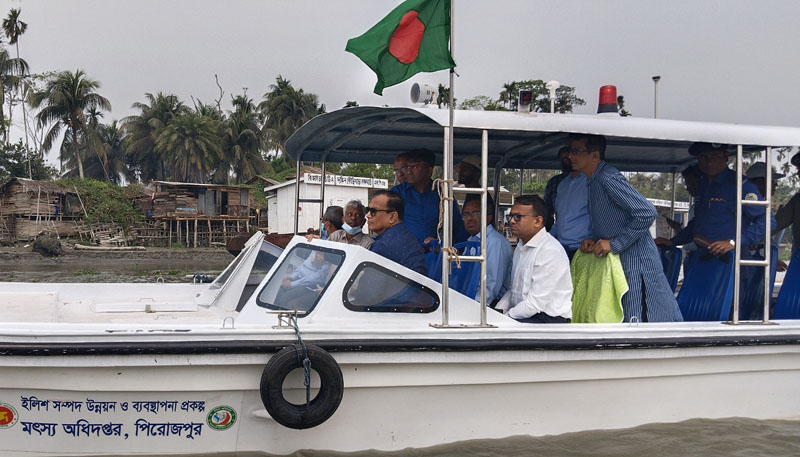 সন্ধ্যা নদীর ভাঙ্গন কবলিত এলাকা পরিদর্শনে পানিসম্পদ প্রতিমন্ত্রী