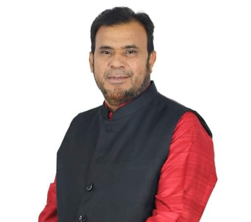 দৌলতদিয়া মডেল হাইস্কুলের ম্যানেজিং কমিটির সভাপতি মোস্তফা মুন্সী