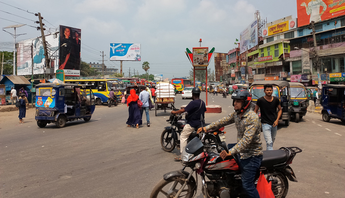 বাসদের ডাকা হরতালের প্রভাব নেই বরিশালে