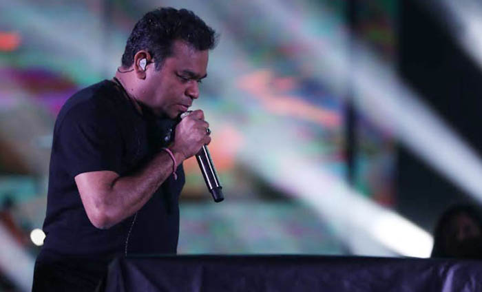 সন্ধ্যায় মিরপুর মাতাবেন এ আর রহমান