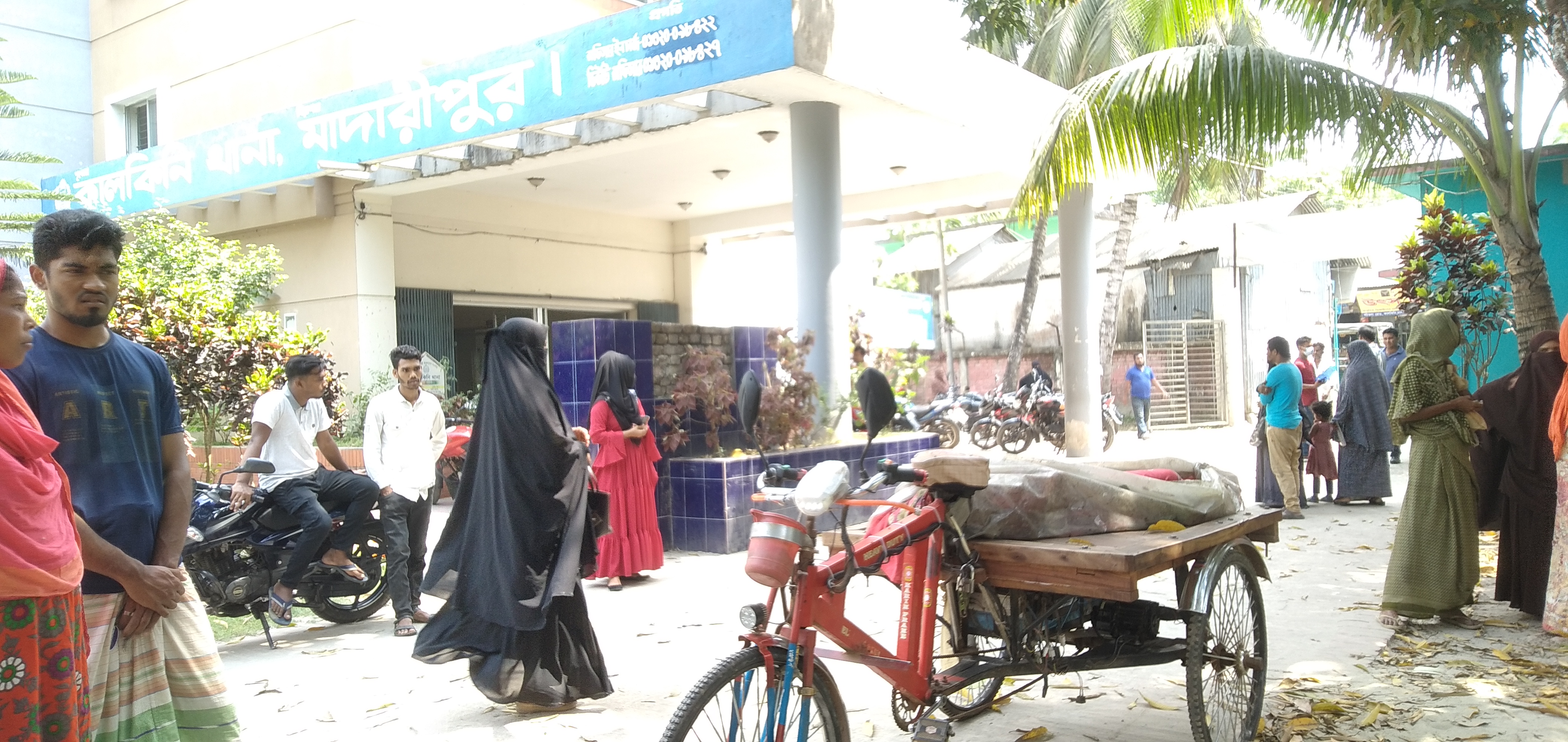 কালকিনিতে পুকুর থেকে মাদ্রাসা ছাত্রের লাশ উদ্ধার