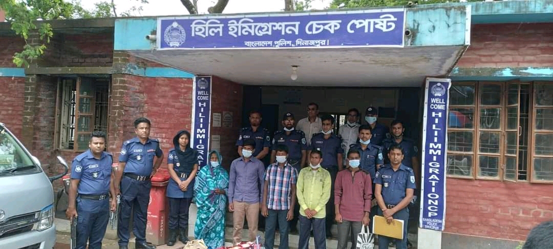 কারাভোগের পর নিজ দেশে ফিরে গেলেন ভারতীয় ৫ নাগরিক