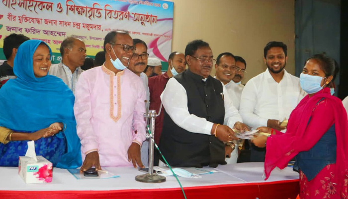 চাল আমদানি না হলে ধানের নায্যমূল্য নিশ্চিত হবে: খাদ্যমন্ত্রী