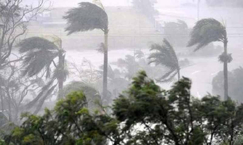 দেশের ১২ অঞ্চলে ঝড়ের আভাস, নদীবন্দরে সতর্কতা