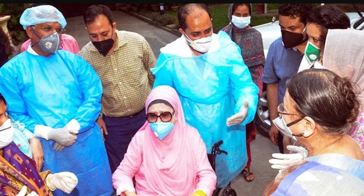খালেদা জিয়াকে কেবিনে স্থানান্তর