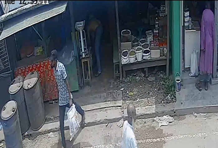 কলাপাড়ায় শিক্ষকের টাকা চুরি
