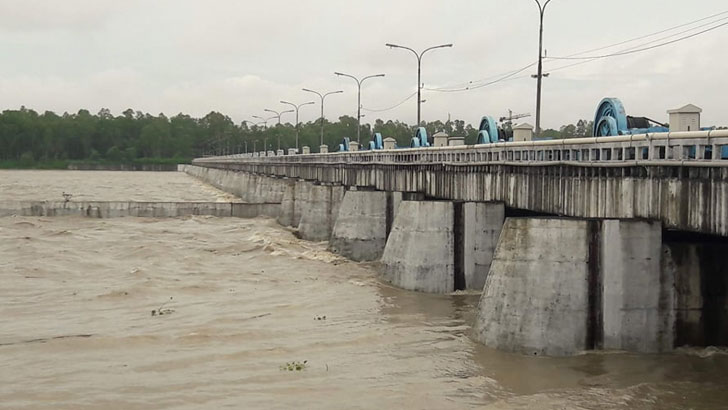 তিস্তায় পানি বৃদ্ধি, খুলে দেওয়া হলো ৪৪ গেট