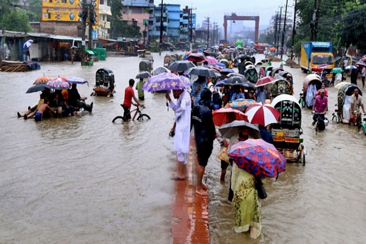 চট্টগ্রাম শহর যেন পতেঙ্গা বিচ!