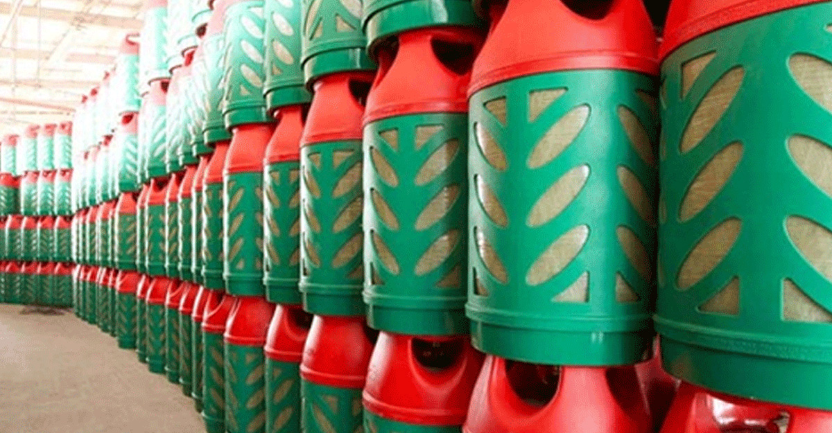 ফের বাড়ল এলপি গ্যাসের দাম