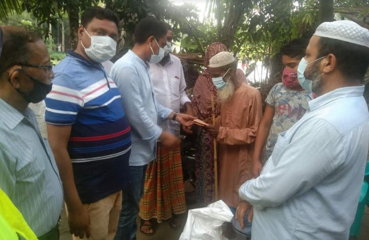 বজ্রপাতে কৃষকের মৃত্যু; পরিবারকে প্রসাশনের অর্থ সহায়তা
