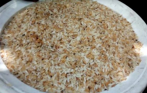 শৈলকুপা খাদ্য গুদাম থেকে নিন্মমানের পচা চাল সরবরাহের অভিযোগ