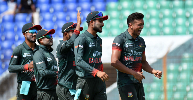 হোয়াইটওয়াশের শঙ্কা উড়িয়ে সান্তনার জয় বাংলাদেশর