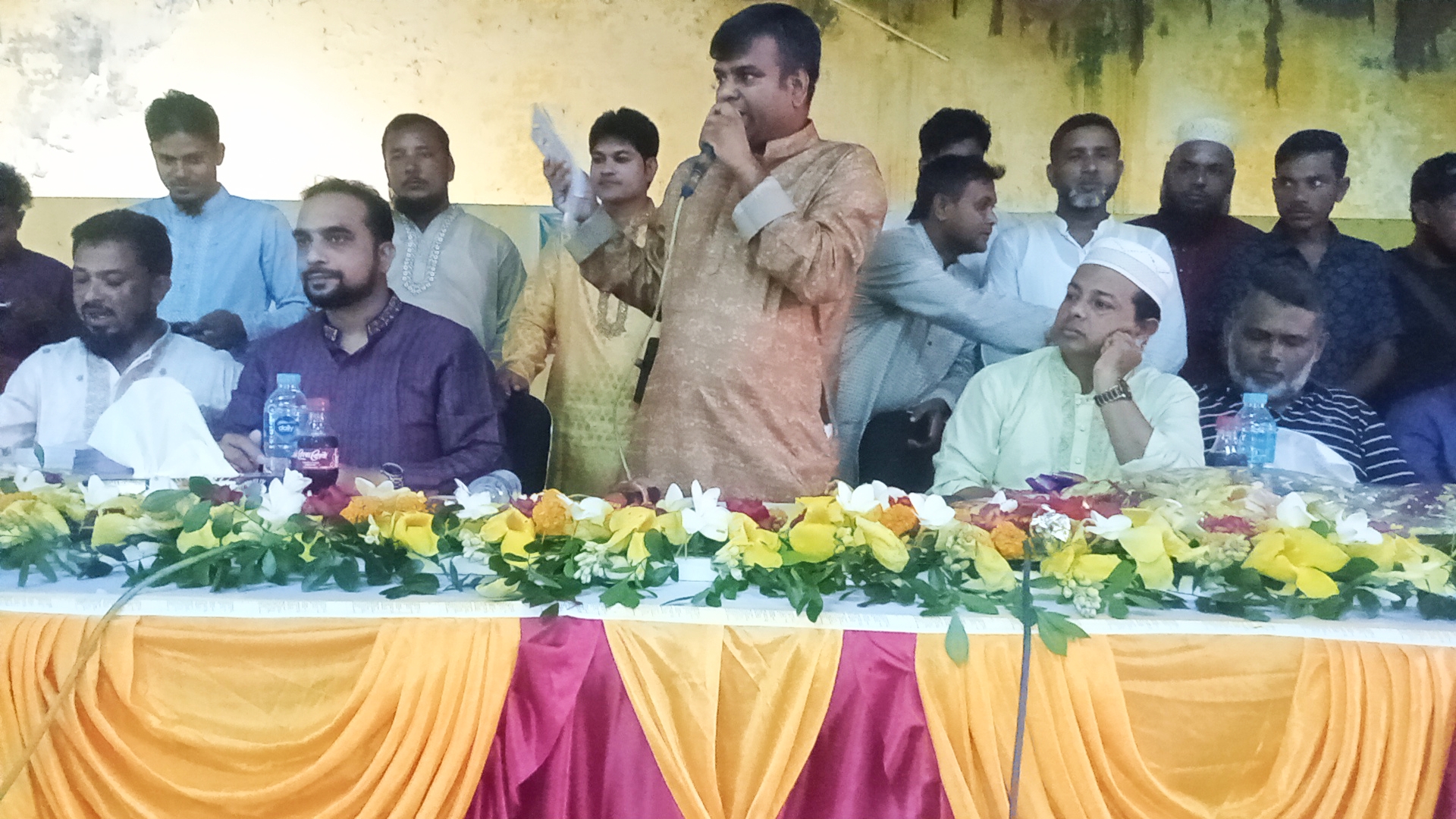 সরাইলে স্বেচ্ছাসেবক লীগের বর্ধিত সভা অনুষ্ঠিত
