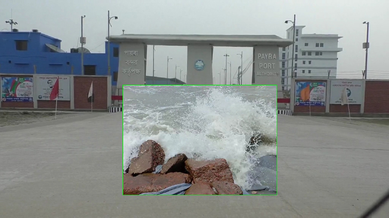 পায়রায় আজও তিন নম্বর সতর্ক সংকেত, নিন্মাঞ্চল প্লাবিত
