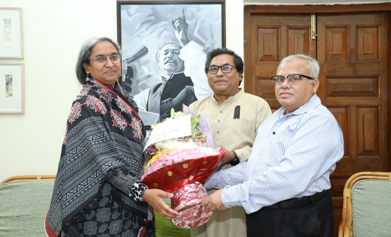 শিক্ষামন্ত্রীর সাথে বিডিইউ’র উপ-উপাচার্যর সৌজন্য সাক্ষাৎ