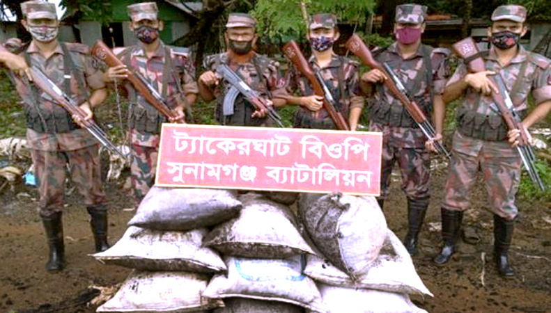 তাহিরপুরে কয়লা-পাথর-ঠেলাগাড়ি ও মদসহ আটক ১