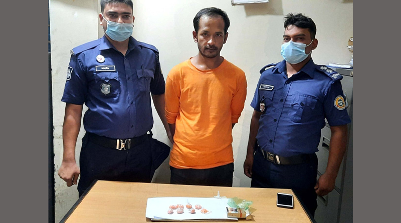 তজুমদ্দিনে তালিকাভুক্ত মাদক ব্যবসায়ী মিরাজ গ্রেফতার