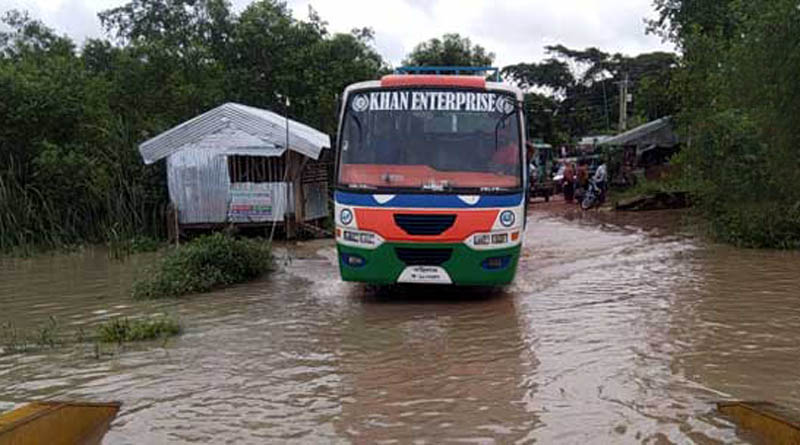 বিষখালীর পানিতে ডুবে গেছে ফেরিঘাটের পন্টুন