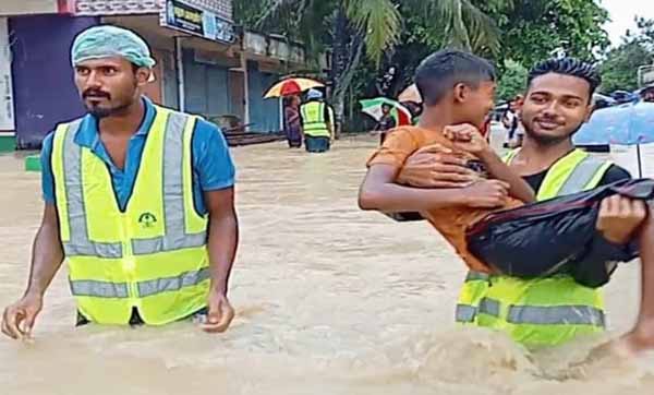 ভয়াবহ বন্যায় মৌলভীবাজারে লাখ লাখ পানিবন্দি মানুষ