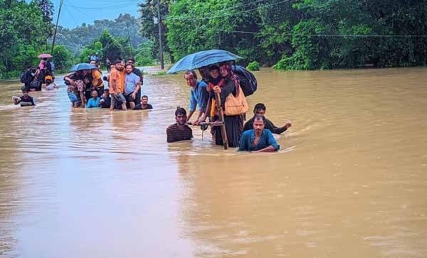 রাঙ্গুনিয়ায় বন্যায় প্লাবিত ৭ ইউনিয়ন, ডুবেছে ঘরবাড়ি কৃষি জমি