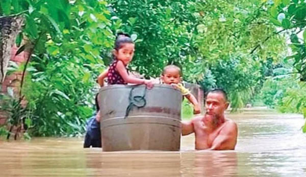 দেশে বন্যায় মৃতের সংখ্যা বেড়ে ৫৪