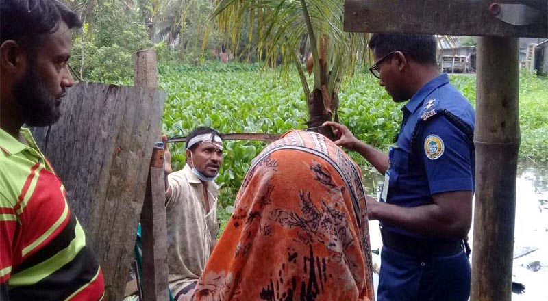 বিরোধ মিমাংসা করতে গিয়ে আহত মেয়র