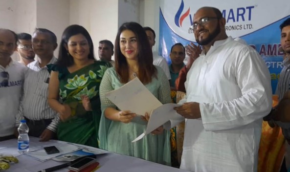 নতুন পরিচয়ে অপু বিশ্বাস