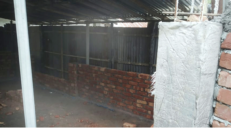 পাঁচবিবিতে সরকারী রাস্তায় বাড়ির প্রাচীর নির্মাণ !