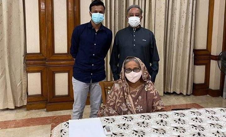 প্রধানমন্ত্রীর সঙ্গে সৌজন্য সাক্ষাতে সাকিব-পাপন
