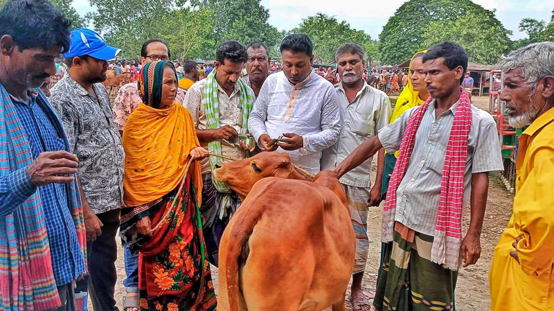 বামন্দীর চেয়ারম্যান ওবায়দুর রহমান কমলের ব্যতিক্রমধর্মী উদ্যোগ