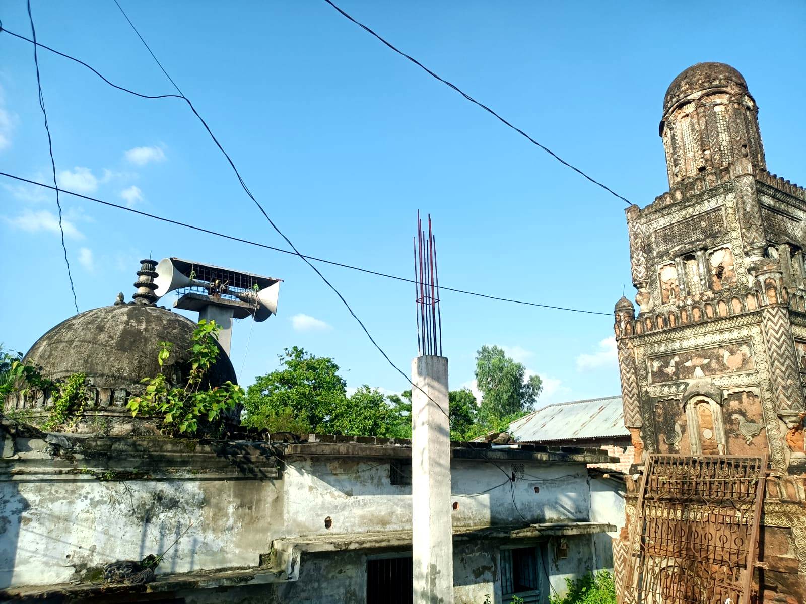 আত্রাইয়ের তিন গম্বুজ মসজিদ, ৪শ’ বছরের পুরনো ঐতিহ্যবাহী নিদর্শন