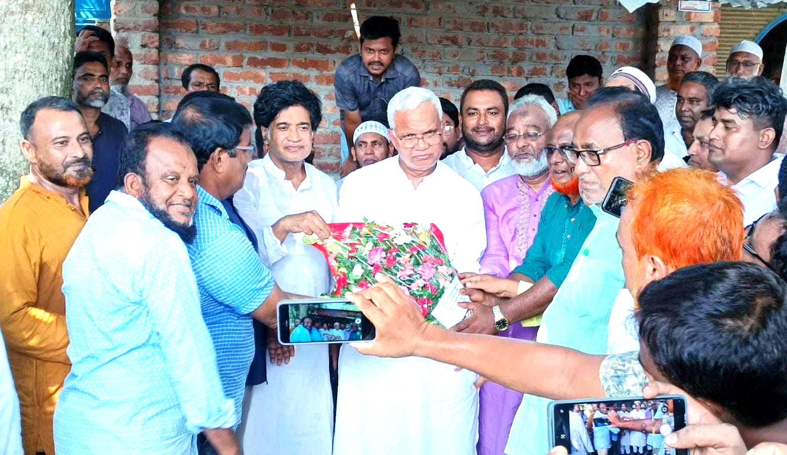 বিএনপি জনগণকে পাশে নিয়ে ষড়যন্ত্রের জবাব দিবে—ডা. জাহিদ