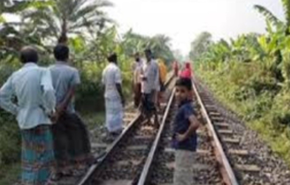 কুলাউড়ায় রেললাইনের পাশে অজ্ঞাত ব্যক্তির ছিন্নবিচ্ছিন্ন লাশ উদ্ধার